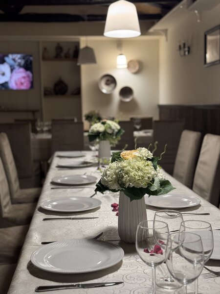 Event Room  Locatia ideala pentru evenimente mici in Bucuresti 20–40 pers.